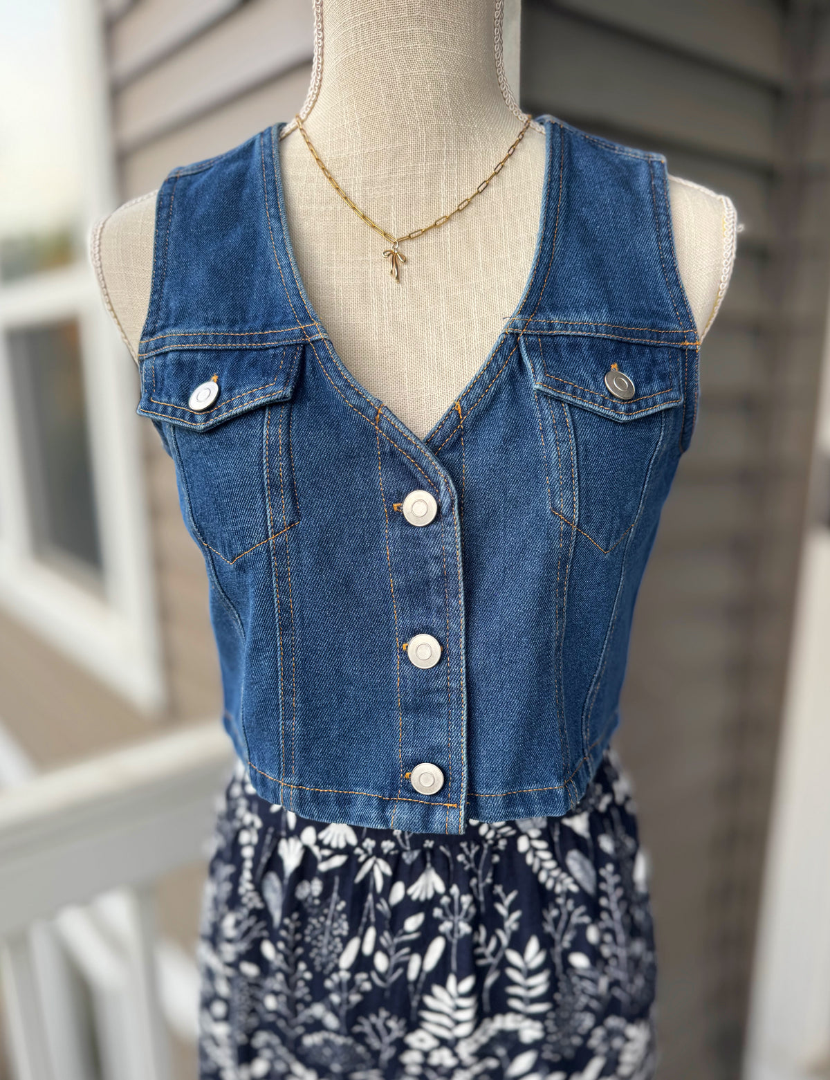 The Mesa Vest - Dark denim - The Darling Style 